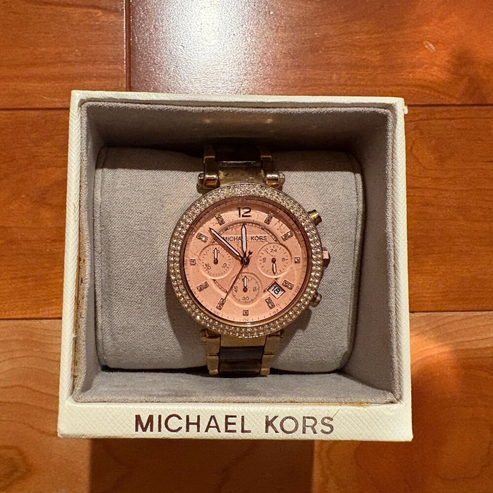 Michael Kors Parker MK5538 Stainless Steel Analog Dial Quartz Watch HME300